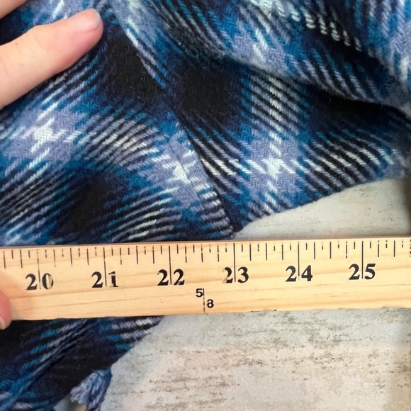 Thick Wool Plaid Shacket Large Blue Black White Belted Jacket Flannel - Picture 14 of 14